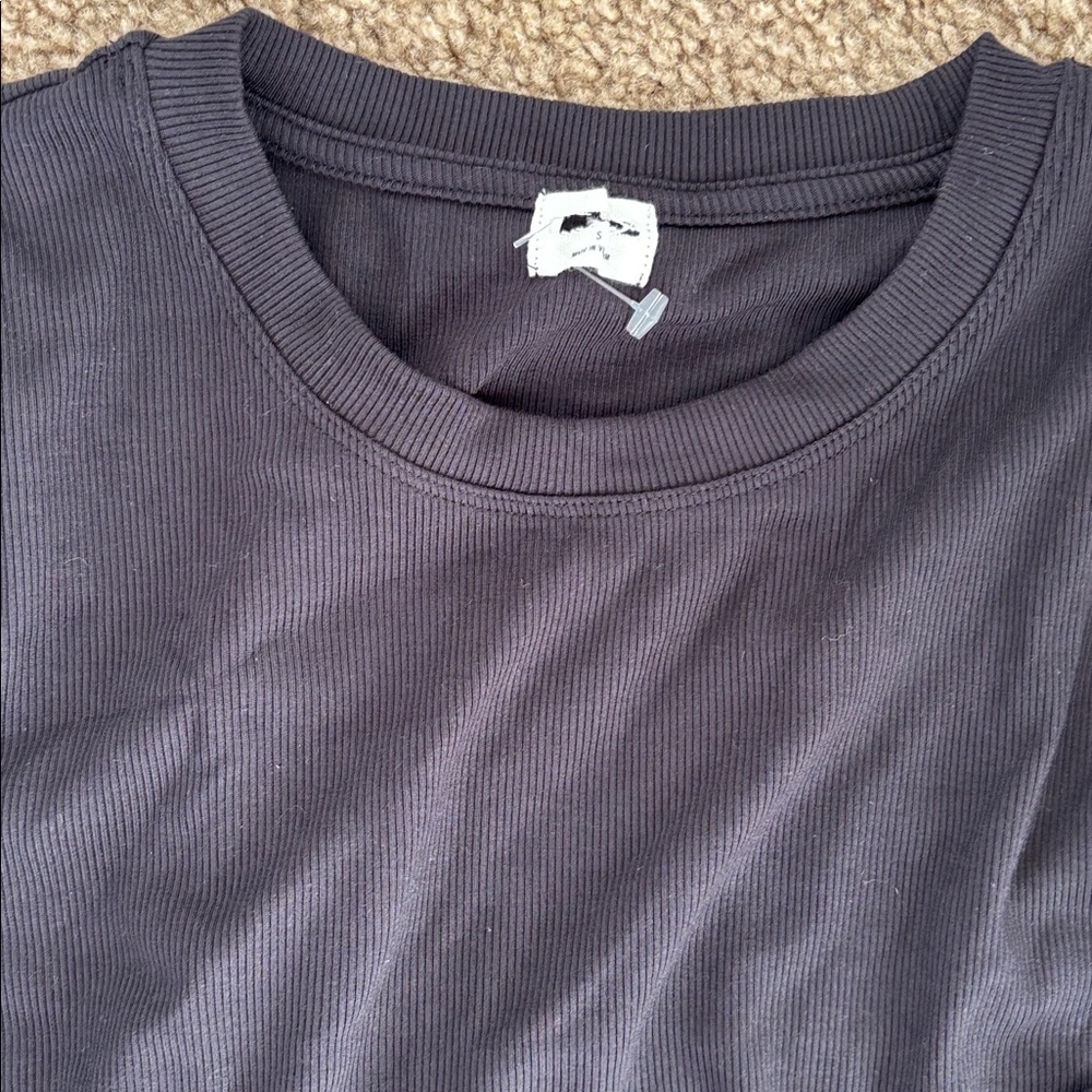 Aritzia NEW Black Wilfred Ribbed Women’s Soft Long Sleeve - Picture 3 of 4
